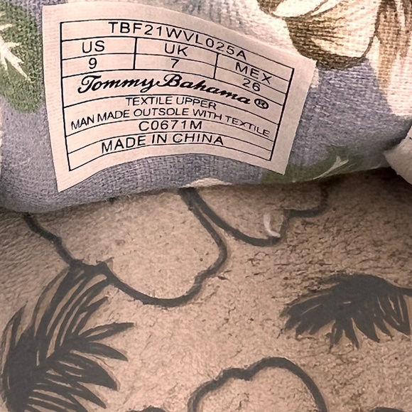 Tommy Bahama Striped Suede Sailor Deck Shoes Sz 9 Slip-on Coastal Margaritaville - Picture 3 of 8